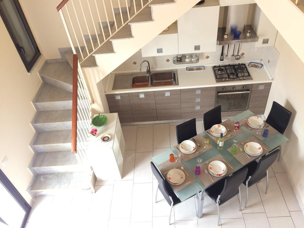 Royal Bay Apartment เชฟาลู ภายนอก รูปภาพ