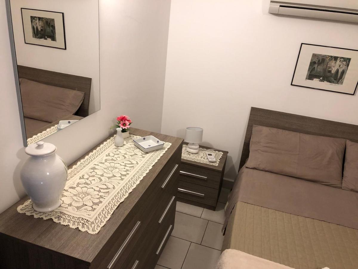 Royal Bay Apartment เชฟาลู ภายนอก รูปภาพ